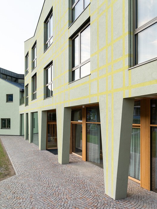 Tartan School / MoDusArchitects - Exterior Photography, Windows, Brick, Facade